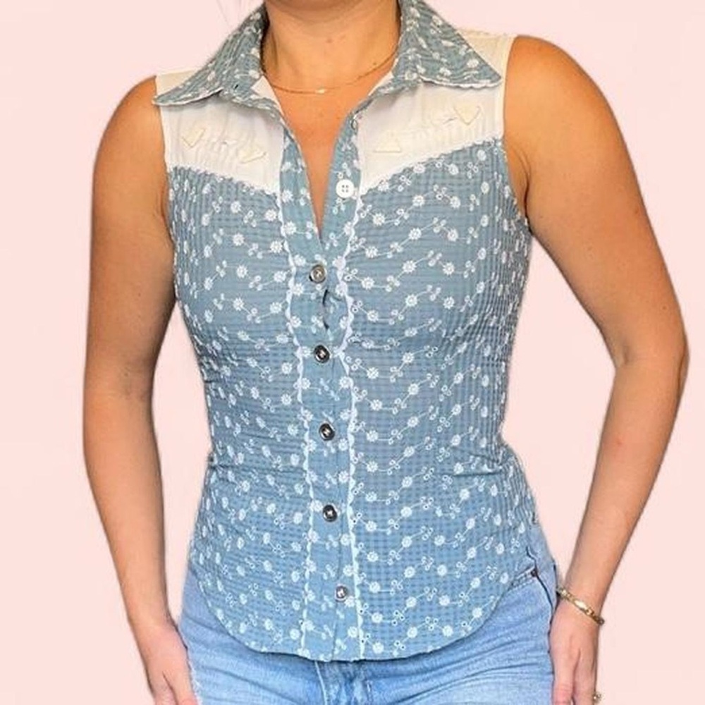 Blue & White Floral Button-Up Top – Lace Collar #Cottagecore